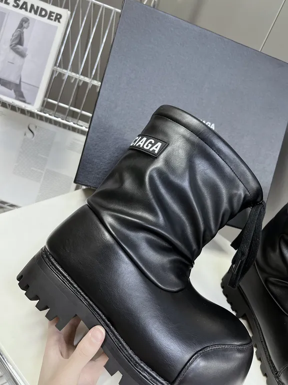 Balenciaga Shoe 